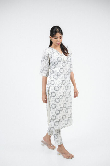 Black And White Floral Printed Linen Co-ord Set