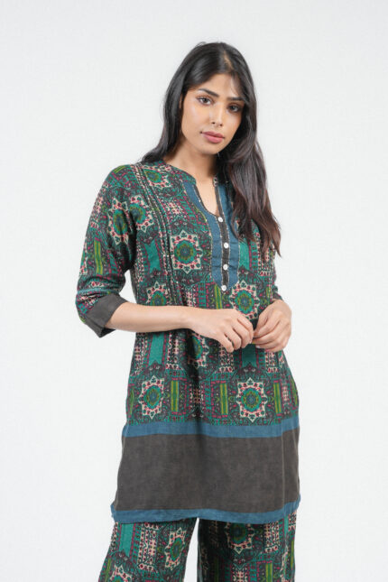 Emerald Aura Embroidered Soft Silk Co-ord Set
