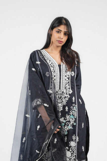 Onyx Whisper Black Embroidered Set